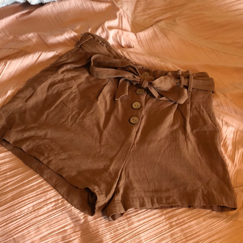 PRICE DROP Paper bag shorts